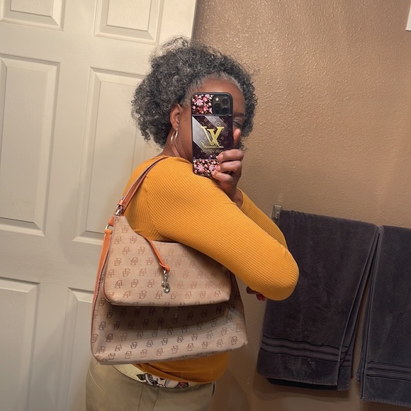 Dooney & Bourke bundle on two bags purses tan canvas used monogram - Picture 11 of 12